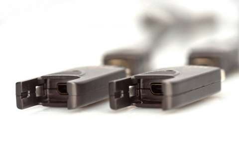 Digitus Kabel hybrydowy AOC HDMI 2.0 Premium High Speed Ethernet 4K60Hz UHD HDMI D/A HDMI D/A M/M z odłączanym wtykiem, 30m, czarny